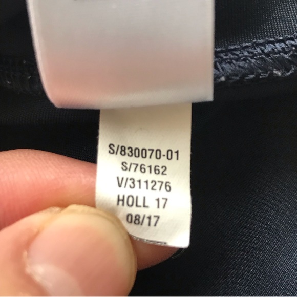 Athleta Aura Sonar Capri Mesh Leggings Navy Blue - Picture 9 of 10